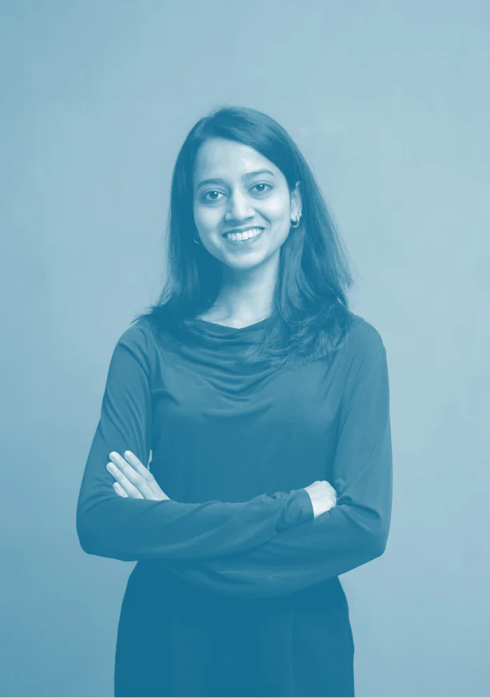 Portrait von Himali mit pink filter